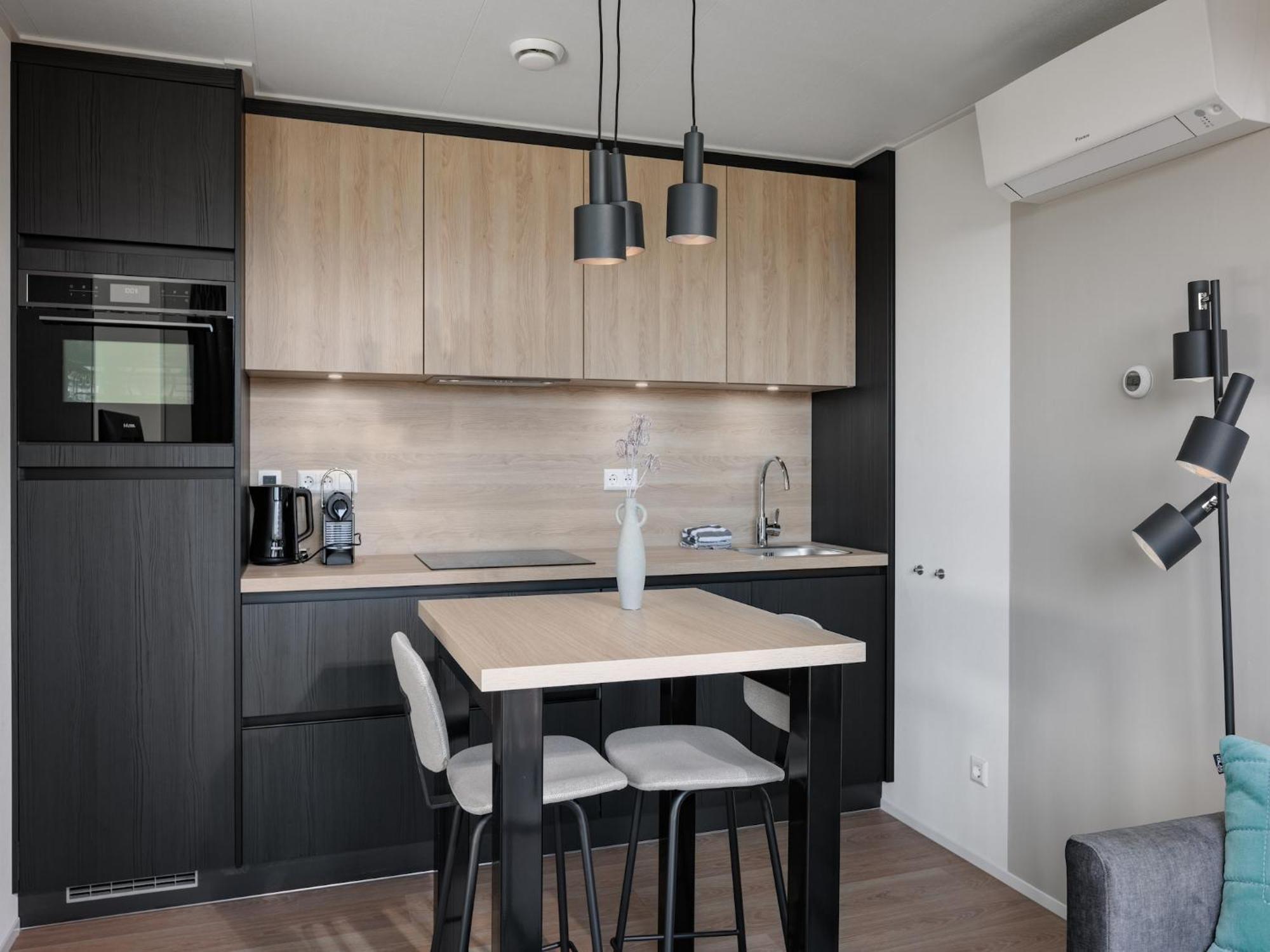 Comfortable Tiny House With Airco, On A Near The Grevelingenmeer Vakantiehuis Scharendijke